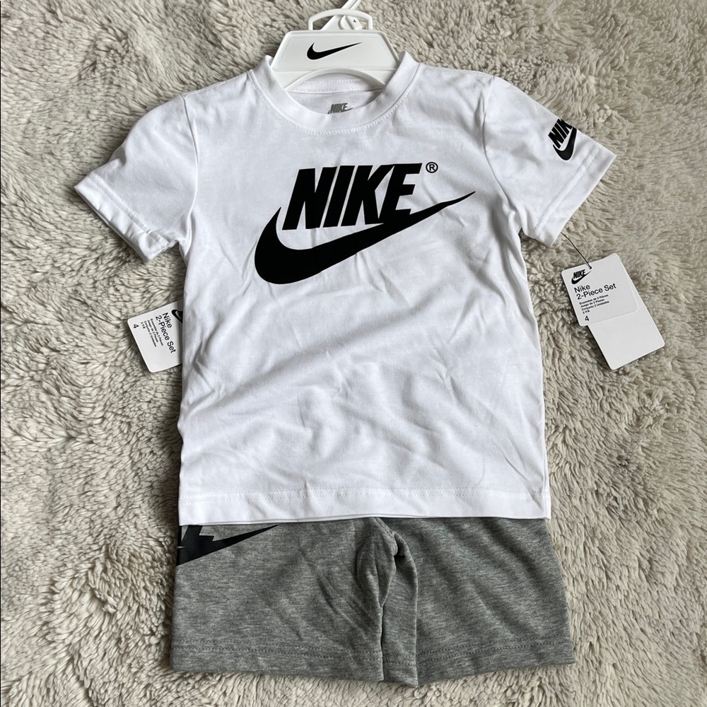 Nike Kids Matching Set - White and Black